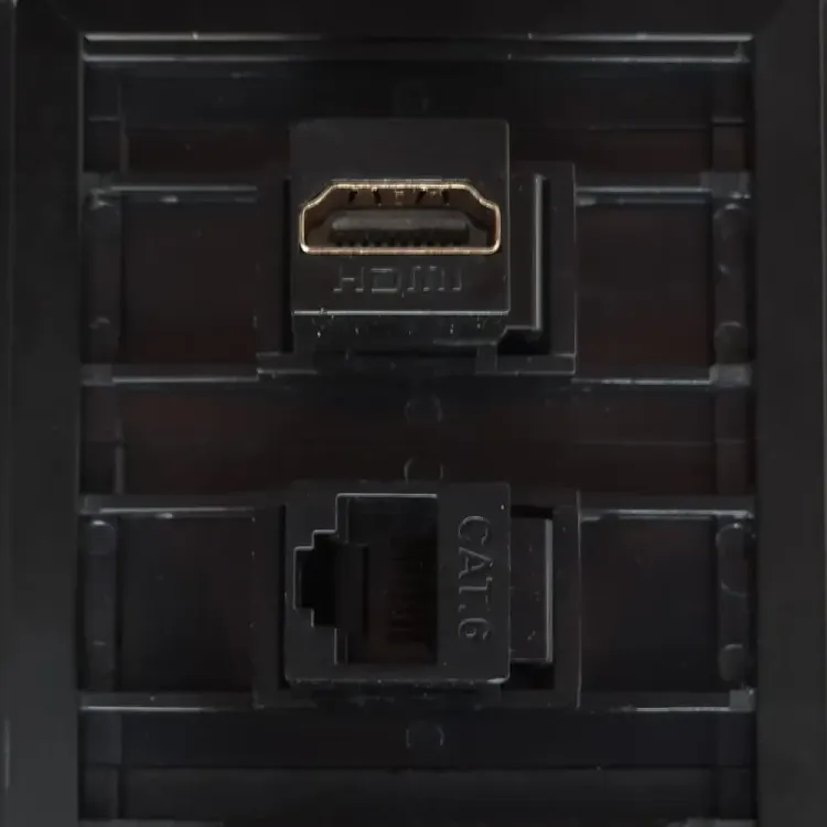 Caja de Conectividad Multipuerto Plus 6