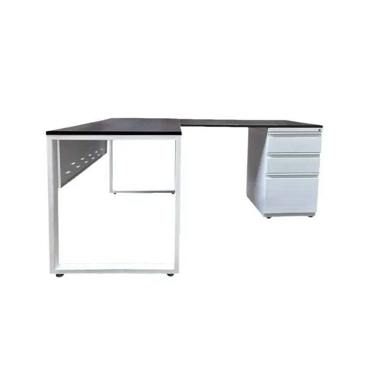 Escritorio Gerencial en L Tipo C con Faldón Blanco