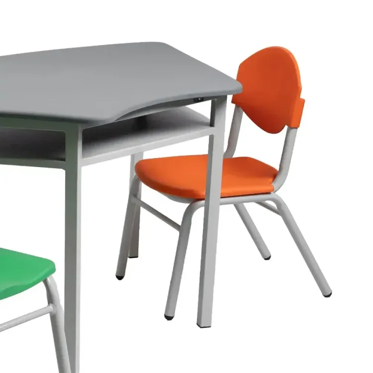 Mesa Trapezoidal Preescolar con 3 sillas (Manual Ministerio de Educación) 3