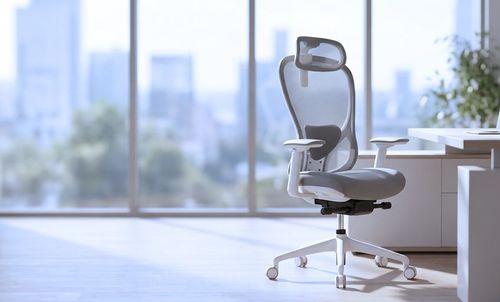 Imagen destacada para el artículo: Silla Gerencial Ergonómica: Cómo la Oslo Presidente elimina el dolor de espalda.