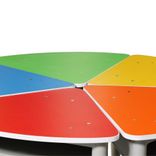 Mesas preescolar Triangulares Con sillas 1